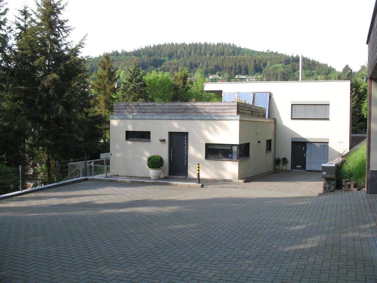 Ring-Race-Flats Appartements Adenau Esterno foto